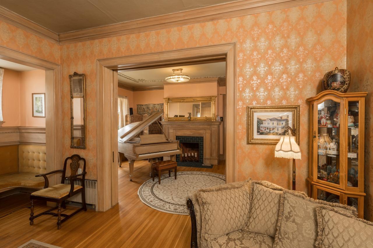 Ringling House Bed & Breakfast บาราบู ภายนอก รูปภาพ